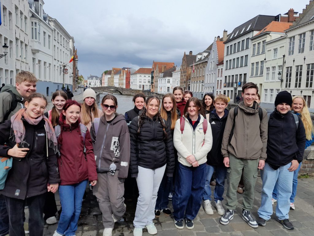 Zwischen Comics und Schokolade – Freudenhainer Schüler unterwegs in Belgien
